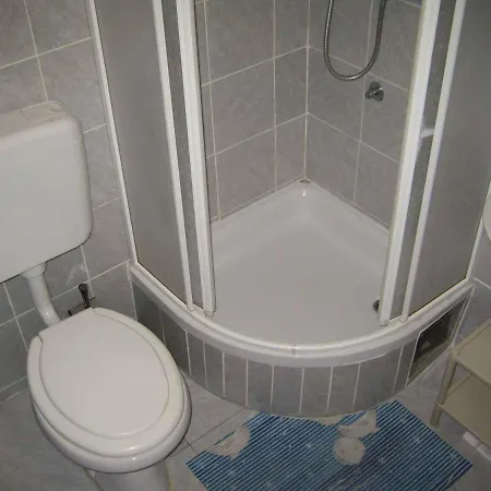Apartment Pag 1 公寓