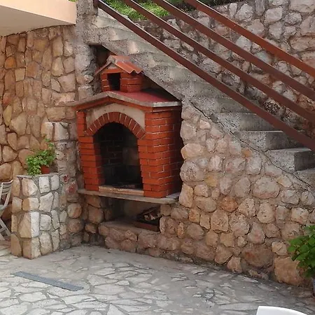 Apartment Pag 1 *